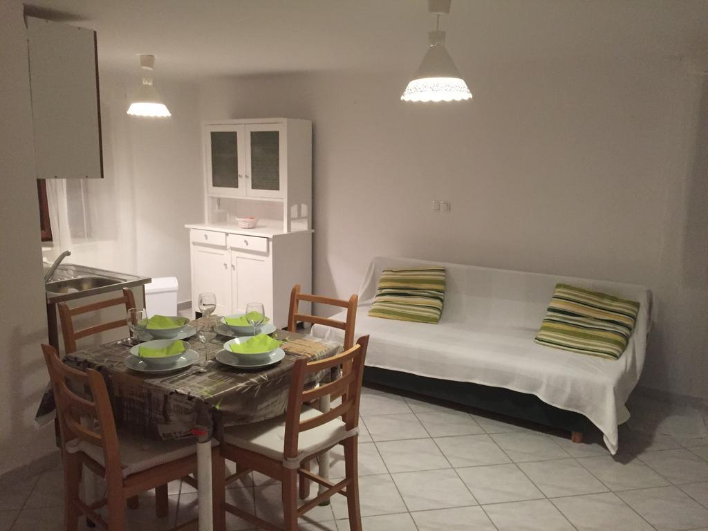 Apartment Estera Jelsa  Extérieur photo